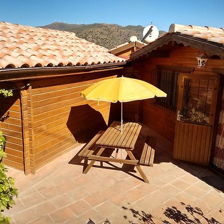 Finca La Piedra Holidays Алора Екстериор снимка